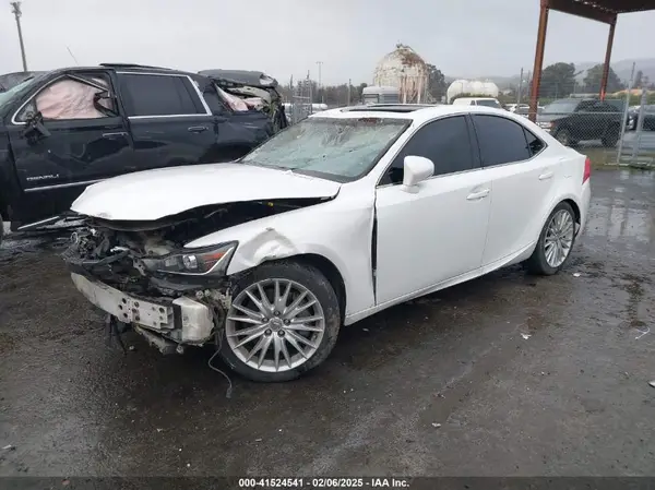 JTHBA1D29J5065925 2018 LEXUS IS - Image 2