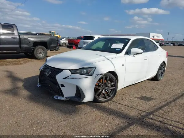 JTHBA1D29J5080361 2018 LEXUS IS - Image 2