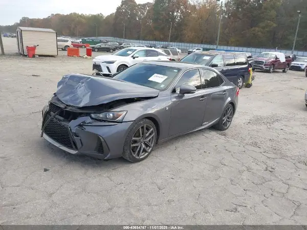 JTHBA1D29J5083146 2018 LEXUS IS - Image 2