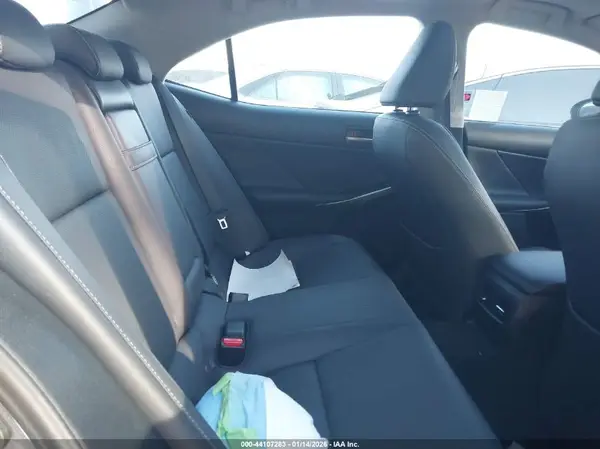 JTHBA1D29J5083244 2018 LEXUS IS - Image 8