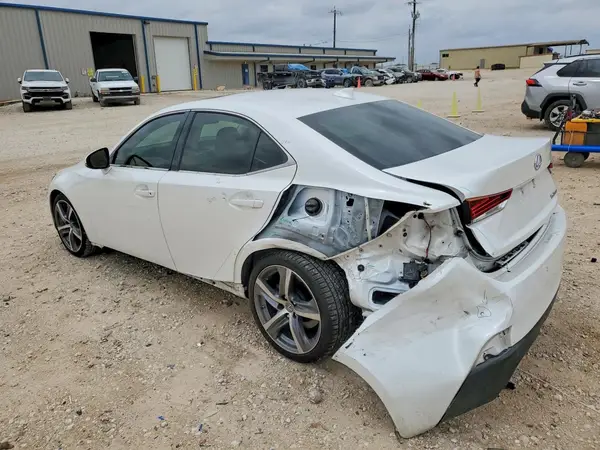 JTHBA1D29K5088686 2019 LEXUS IS - Image 2