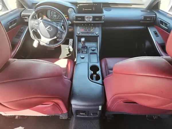 JTHBA1D29K5092138 2019 LEXUS IS - Image 8