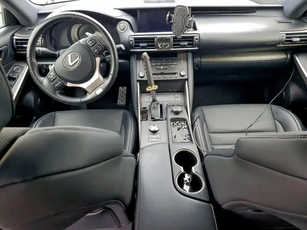 JTHBA1D29K5094097 2019 LEXUS IS - Image 8