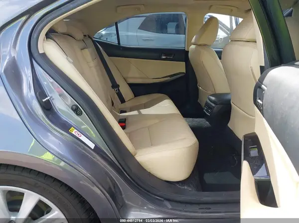 JTHBA1D2XG5001434 2016 LEXUS IS - Image 8