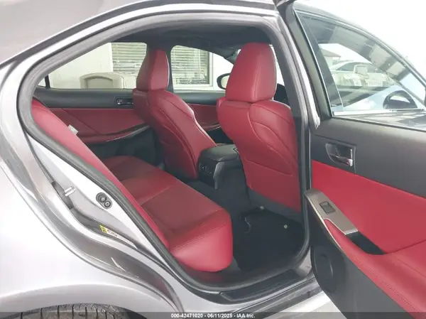 JTHBA1D2XG5007332 2016 LEXUS IS - Image 8