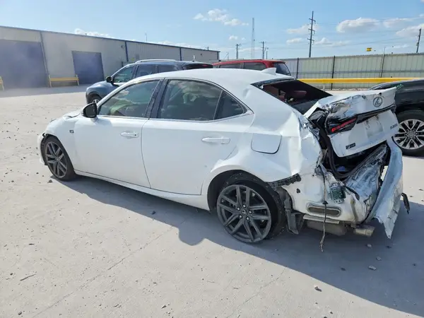 JTHBA1D2XG5010358 2016 LEXUS IS - Image 2
