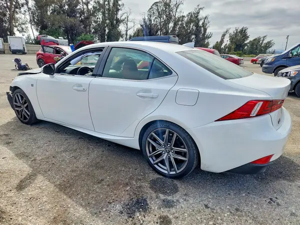 JTHBA1D2XG5012028 2016 LEXUS IS - Image 2