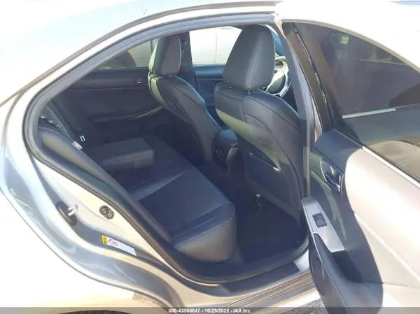 JTHBA1D2XG5012062 2016 LEXUS IS - Image 8