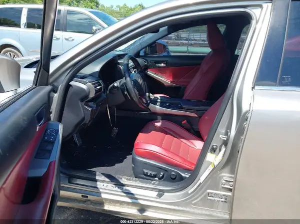 JTHBA1D2XG5012367 2016 LEXUS IS - Image 8