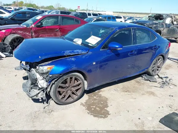 JTHBA1D2XG5013261 2016 LEXUS IS - Image 2