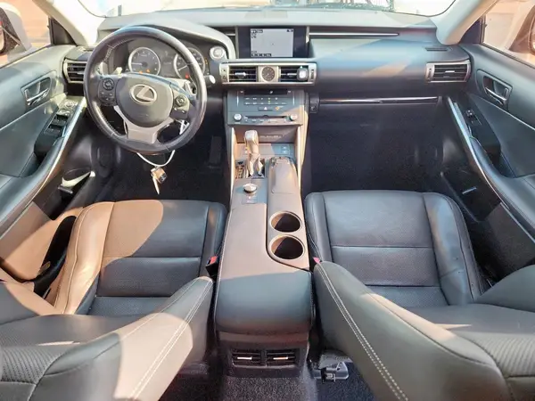 JTHBA1D2XG5013289 2016 LEXUS IS - Image 8