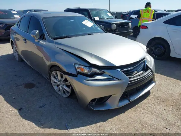 JTHBA1D2XG5013938 2016 LEXUS IS - Image 1