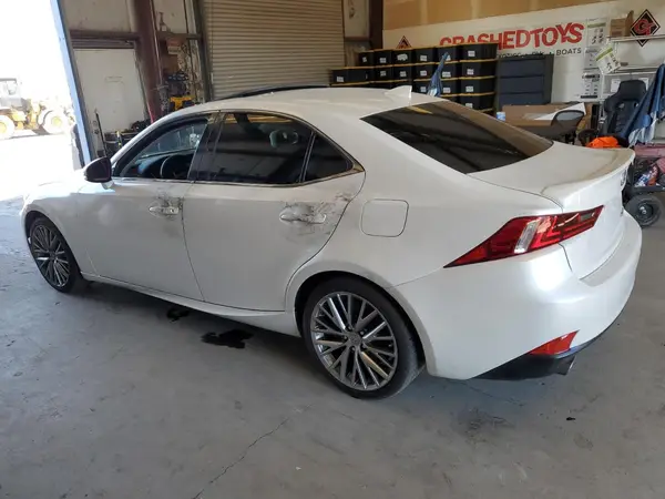 JTHBA1D2XG5017584 2016 LEXUS IS - Image 2
