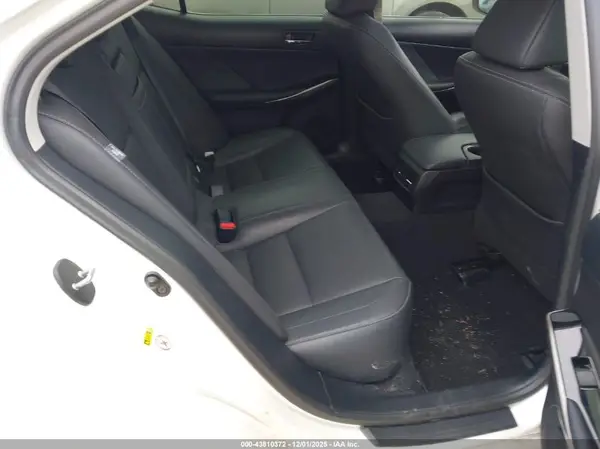 JTHBA1D2XG5017777 2016 LEXUS IS - Image 8
