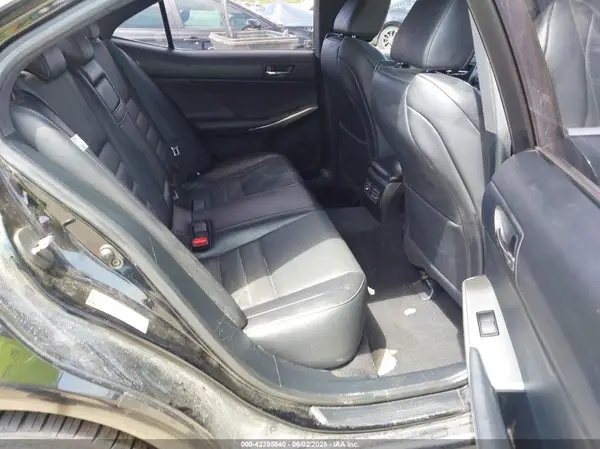 JTHBA1D2XG5018816 2016 LEXUS IS - Image 8