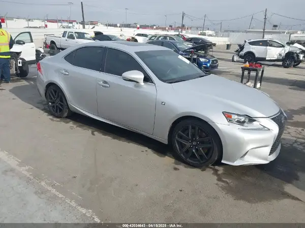 JTHBA1D2XG5022509 2016 LEXUS IS - Image 1