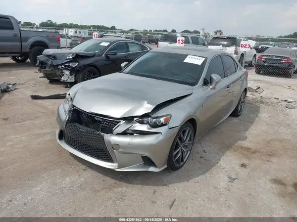 JTHBA1D2XG5025300 2016 LEXUS IS - Image 2