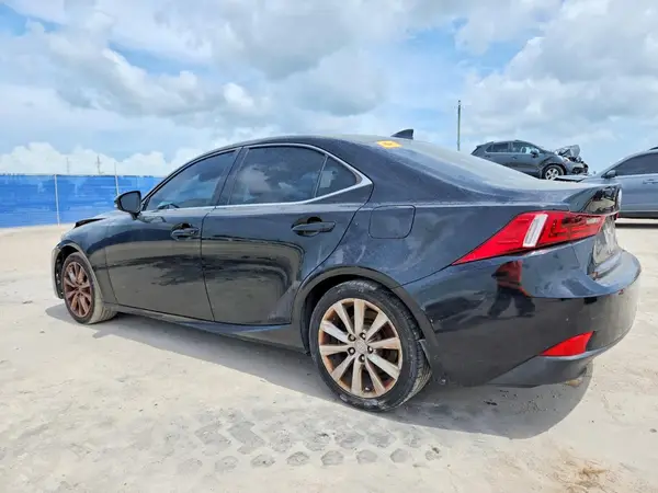 JTHBA1D2XG5028407 2016 LEXUS IS - Image 2