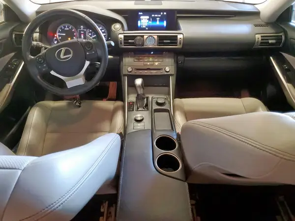 JTHBA1D2XG5029721 2016 LEXUS IS - Image 8