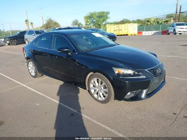 JTHBA1D2XG5037821 2016 LEXUS IS - Image 1