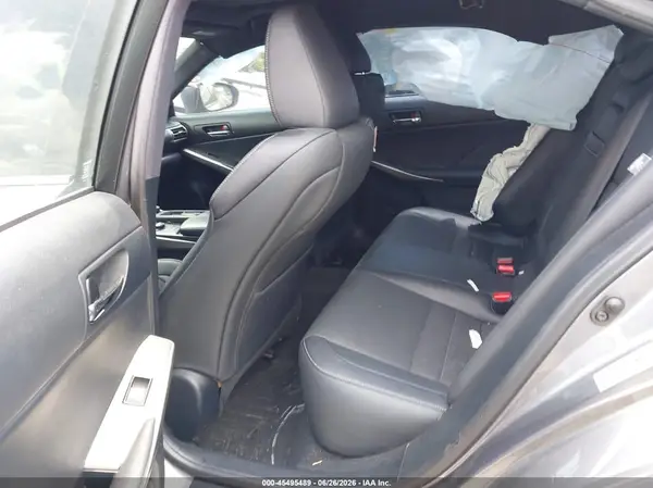 JTHBA1D2XG5037902 2016 LEXUS IS - Image 8