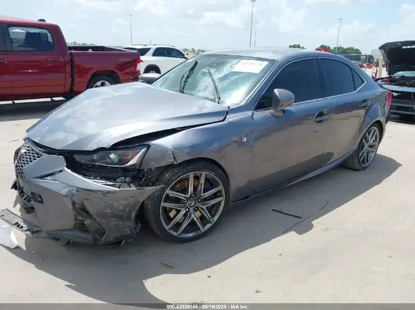 JTHBA1D2XH5048805 2017 LEXUS IS - Image 2