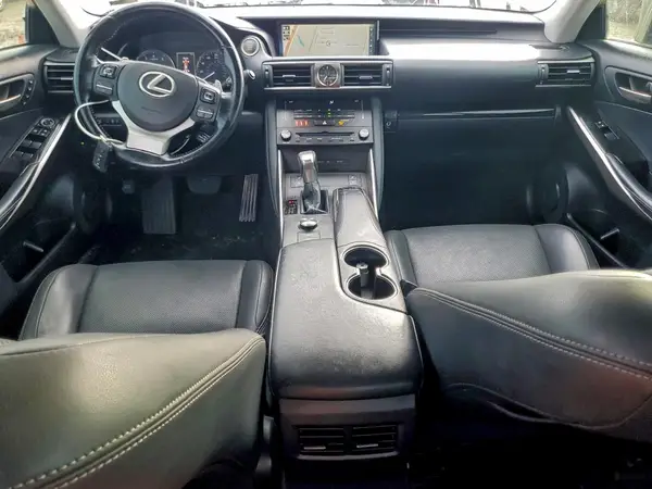 JTHBA1D2XJ5061981 2018 LEXUS IS - Image 8