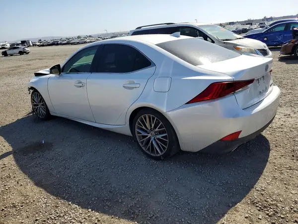 JTHBA1D2XJ5062824 2018 LEXUS IS - Image 2