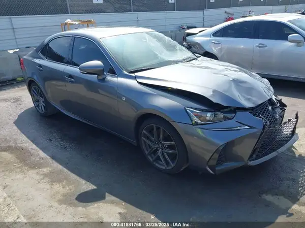 JTHBA1D2XJ5065643 2018 LEXUS IS - Image 1