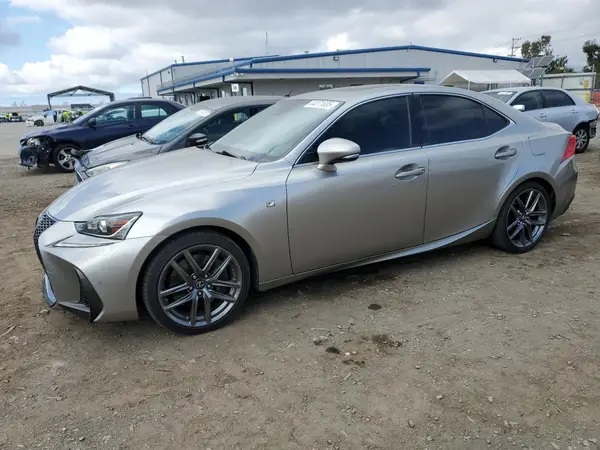 JTHBA1D2XJ5073760 2018 LEXUS IS - Image 1