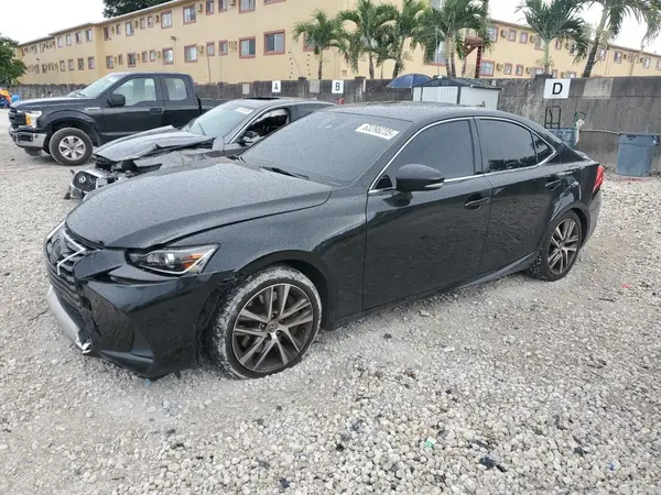 JTHBA1D2XJ5076545 2018 LEXUS IS - Image 1