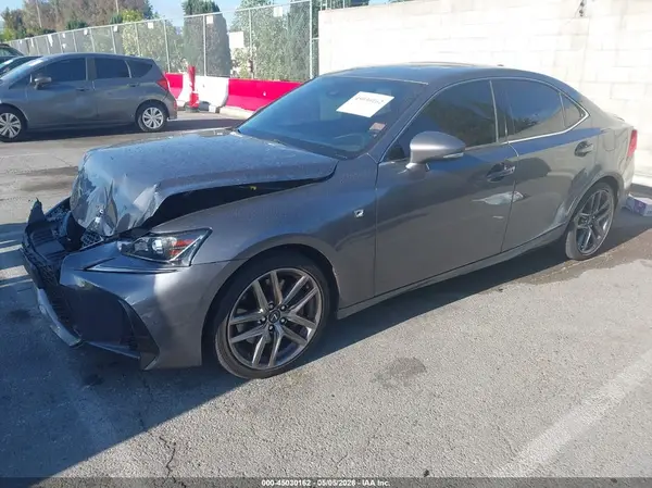 JTHBA1D2XJ5078019 2018 LEXUS IS - Image 2