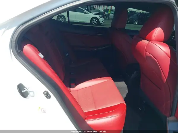 JTHBA1D2XJ5078036 2018 LEXUS IS - Image 8