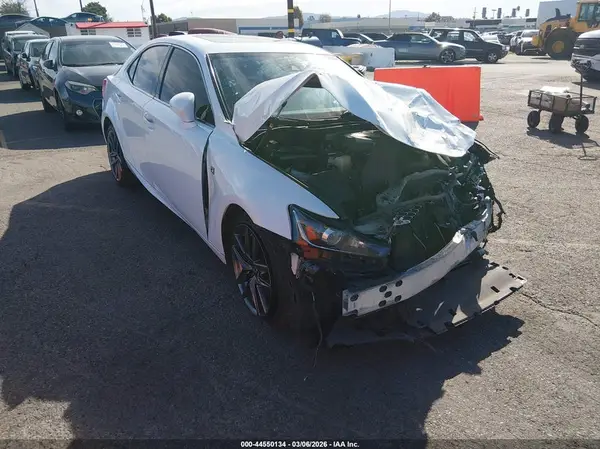 JTHBA1D2XJ5078876 2018 LEXUS IS - Image 1