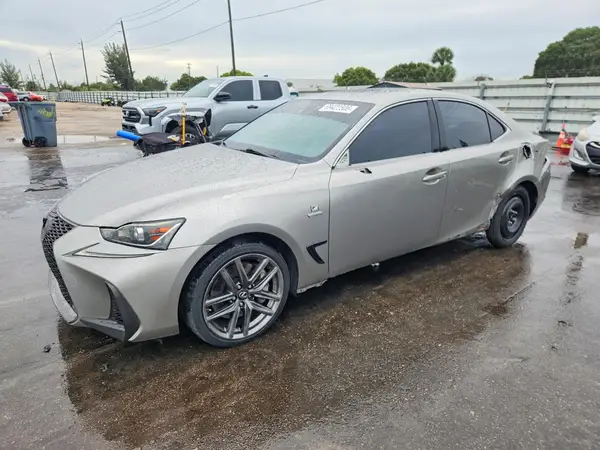 JTHBA1D2XJ5078893 2018 LEXUS IS - Image 1