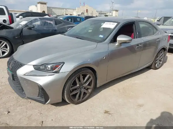 JTHBA1D2XJ5080630 2018 LEXUS IS - Image 2