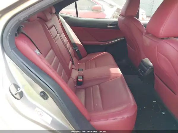 JTHBA1D2XJ5080630 2018 LEXUS IS - Image 8