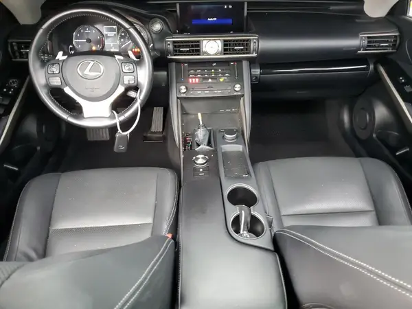 JTHBA1D2XJ5081406 2018 LEXUS IS - Image 8