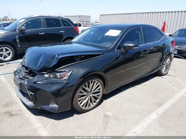 JTHBA1D2XJ5081955 2018 LEXUS IS - Image 2
