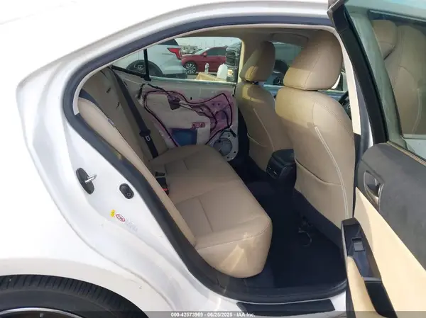 JTHBA1D2XK5084100 2019 LEXUS IS - Image 8