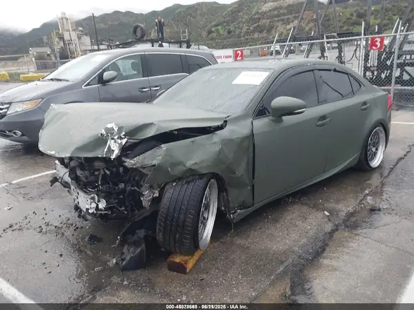 JTHBA1D2XK5085294 2019 LEXUS IS - Image 2