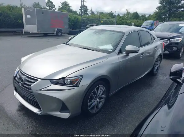 JTHBA1D2XK5087949 2019 LEXUS IS - Image 2