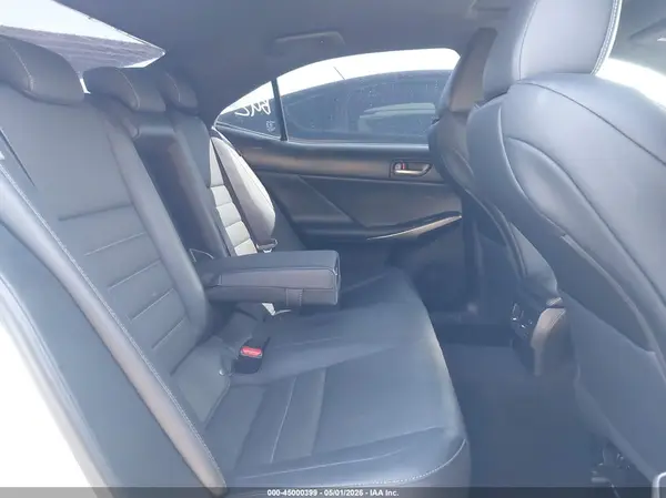 JTHBA1D2XK5095579 2019 LEXUS IS - Image 8