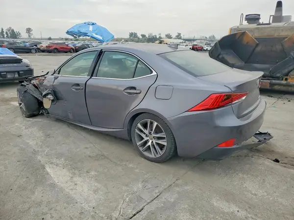 JTHBA1D2XK5098319 2019 LEXUS IS - Image 2