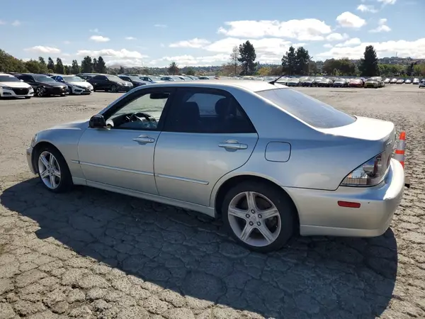 JTHBD192520063281 2022 LEXUS IS - Image 2
