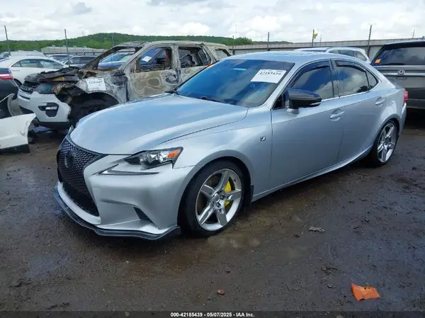 JTHBE1D20G5027481 2016 LEXUS IS - Image 2