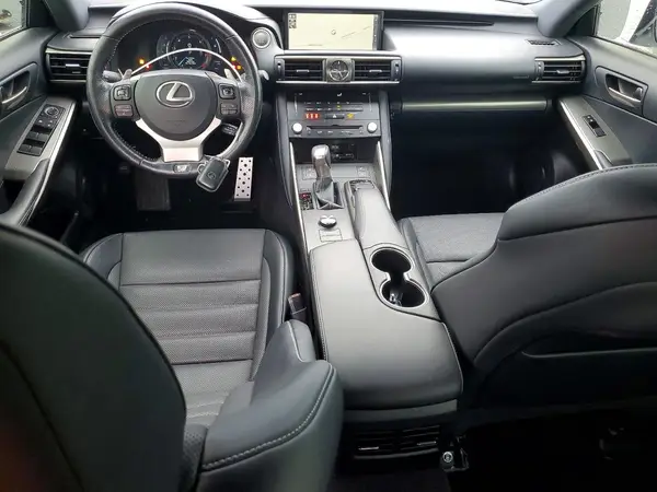 JTHBE1D20H5030415 2017 LEXUS IS - Image 8