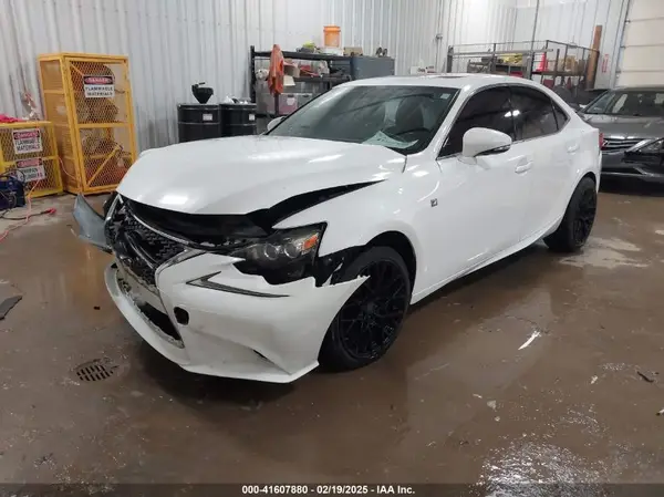 JTHBE1D21G5025397 2016 LEXUS IS - Image 2