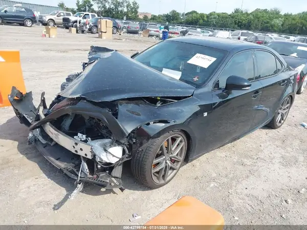 JTHBE1D21G5026212 2016 LEXUS IS - Image 2