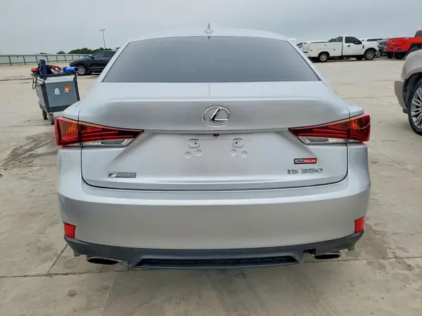 2017 LEXUS IS auction photo 6